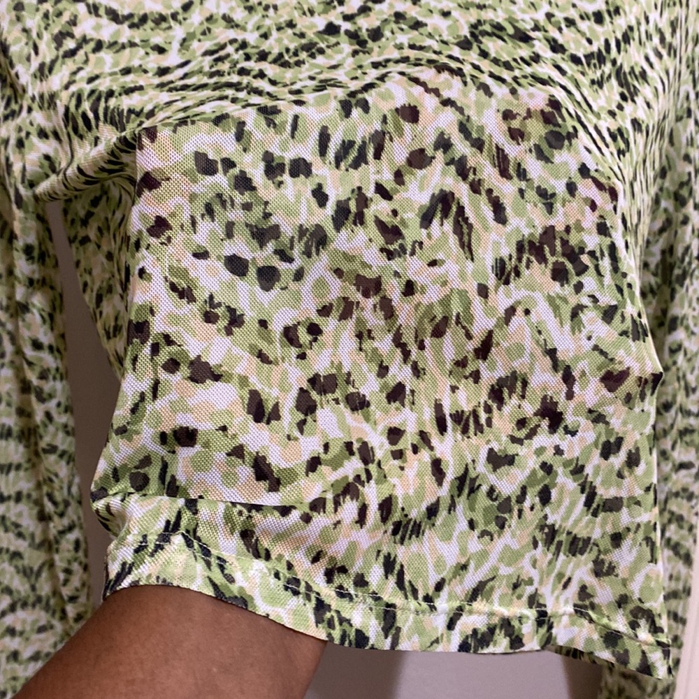 BarIII Sheer Long Sleeve Crop - Picture 4 of 5